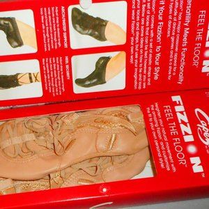 Capezio Nude Dance Shoes Beige Size P 4/5 Fizzion Feel the Floor Modern NIP